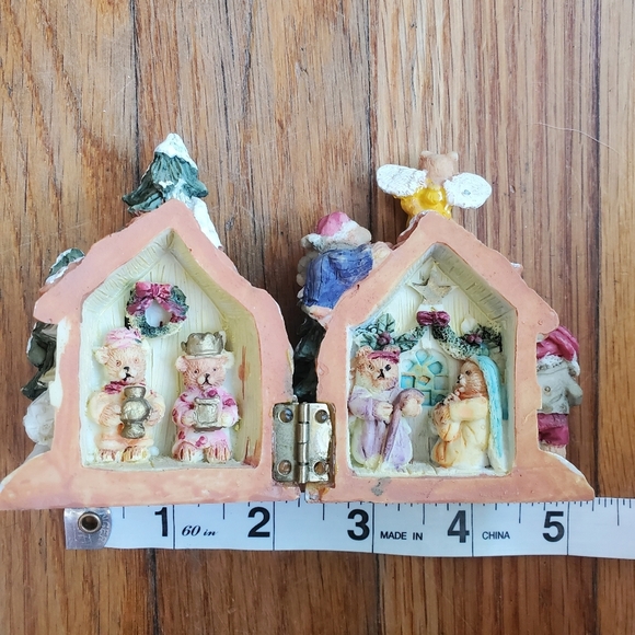 Polyresin hinged house bears the holiday hamlet christmas pageant figurine - Picture 3 of 11